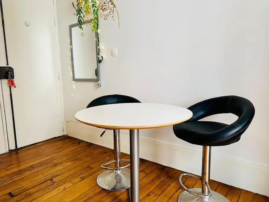 Studio Anime Et Nifty A Paris/Denfert Rochereau 0*, Paris France